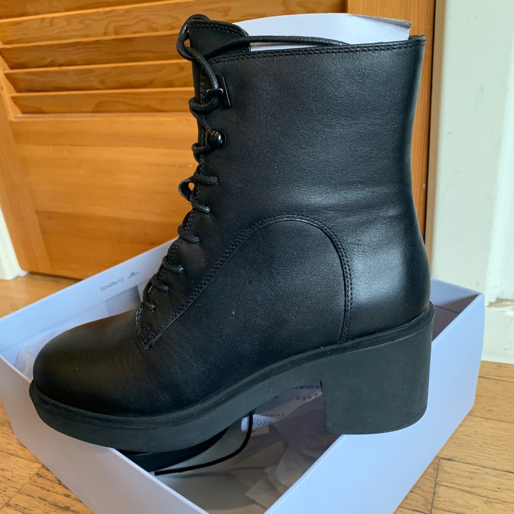 NIB Aerosoles Lace-up Boots - Picture 2 of 5